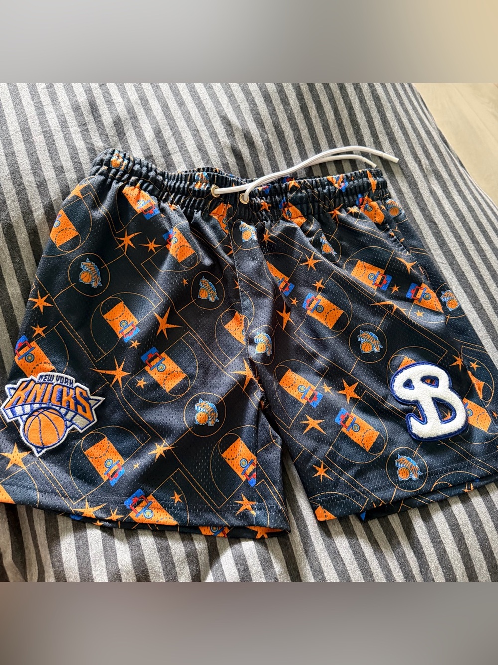 New York Knicks Men's Athletic Shorts in Black and Orange